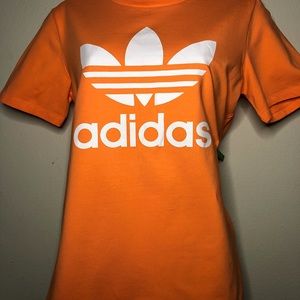 Adidas women’s trefoil tee